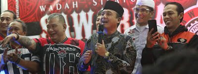 Erwin menekankan pentingnya menjaga hubungan baik antaranggota komunitas